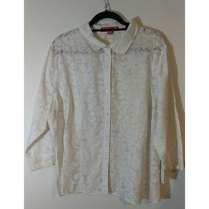 3/4 sleeve button up blouse